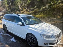Vit Begagnad 2015 Volvo V70 Momentum Kombi | 163 000 kr (Dyr)