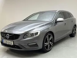 Grå Begagnad 2017 Volvo V60 R-Design Kombi | 90 000 kr (Superpris)
