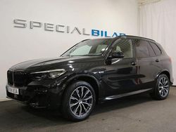 Safirsvart metallic Begagnad 2023 BMW X5 M Sport SUV | 699 000 kr