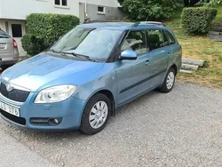 Ljusgrå Begagnad 2008 Skoda Fabia Ambiente Kombi | 27 900 kr (Marknadspris)