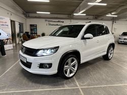 Vit Begagnad 2016 VW Tiguan R-line SUV | 169 900 kr (Superpris)