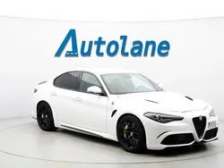 Vit (mineral white) Begagnad 2018 Alfa Romeo Giulia Quadrifoglio Sedan | 629 900 kr (Lite dyr)