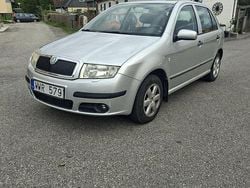 Silver Begagnad 2005 Skoda Fabia Halvkombi | 21 000 kr (Bra pris)
