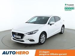 Vit Begagnad 2017 Mazda 3 Center-Line Halvkombi | 149 000 kr (Marknadspris)