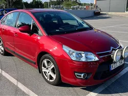 Röd Begagnad 2009 Citroën C4 Halvkombi | 34 500 kr (Marknadspris)