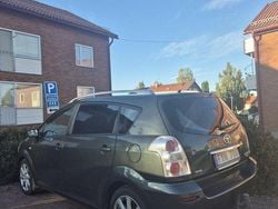 Grön Begagnad 2007 Toyota Corolla Verso Minibuss | 37 000 kr (Marknadspris)