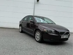Röd Begagnad 2004 Volvo S40 Sedan | 18 000 kr (Bra pris)