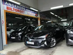 Svart Begagnad 2016 Toyota Prius Halvkombi | 99 999 kr