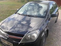 Svart Begagnad 2006 Opel Astra Halvkombi | 4 000 kr (Superpris)