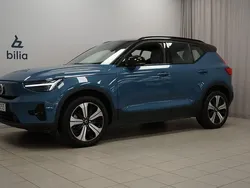 Blå Begagnad 2022 Volvo XC40 Plus SUV | 359 900 kr
