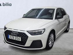 Vit Begagnad 2018 Audi A1 Sportback Halvkombi | 169 900 kr (Marknadspris)