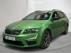 Grön Begagnad 2015 Skoda Octavia | 102 000 kr (Lite dyr)