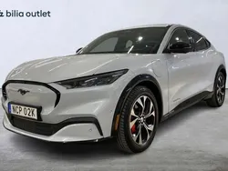 Vit Begagnad 2021 Ford Mustang Mach-E Standard Range SUV | 329 900 kr (Superpris)