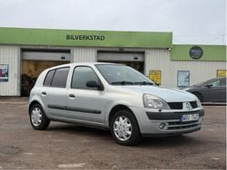 Grå Begagnad 2004 Renault Clio II Expression Halvkombi | 18 900 kr (Bra pris)