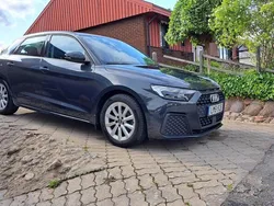 Grå Begagnad 2020 Audi A1 Sportback Proline Halvkombi | 178 000 kr (Marknadspris)