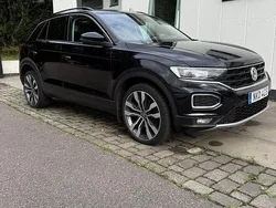 Svart Begagnad 2018 VW T-Roc R-line SUV | 162 000 kr (Lite dyr)