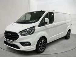 Vit Begagnad 2019 Ford Transit | 189 000 kr