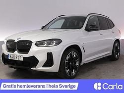 Vit Begagnad 2022 BMW iX3 M Sport SUV | 463 900 kr (Marknadspris)