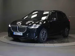 Svart Begagnad 2025 BMW 225 Active Tourer Minibuss | 459 000 kr
