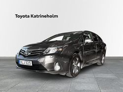 Mörkgrå Begagnad 2014 Toyota Avensis Edition Kombi | 121 900 kr (Marknadspris)