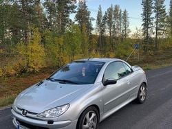 Begagnad 2004 Peugeot 206 CC Cab | 35 000 kr (Marknadspris)