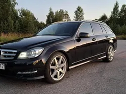 Svart Begagnad 2013 Mercedes C300 AMG Kombi | 159 000 kr