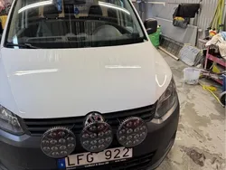 Vit Begagnad 2011 VW Caddy Minibuss | 60 000 kr (Marknadspris)