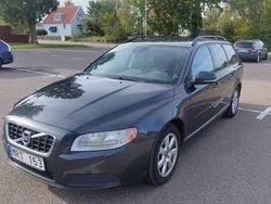 Grå Begagnad 2012 Volvo V70 Drive Kinetic Kombi | 60 000 kr (Marknadspris)