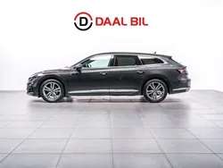 Mörkgrå (grå) Begagnad 2022 VW Arteon R-line Kombi | 329 700 kr (Marknadspris)