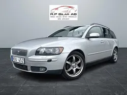Ljusgrå Begagnad 2006 Volvo V50 Momentum Kombi | 37 000 kr (Marknadspris)