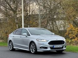 Grå Begagnad 2017 Ford Mondeo ST-Line Halvkombi | 129 900 kr (Bra pris)