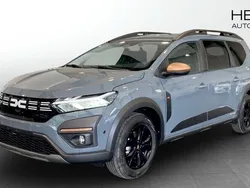 Grå (grey) Ny 2025 Dacia Jogger Extreme Kombi | 346 400 kr (Marknadspris)