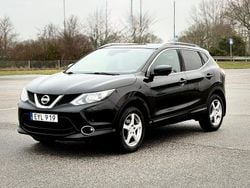 Svart Begagnad 2017 Nissan Qashqai N-Vision SUV | 89 800 kr (Marknadspris)