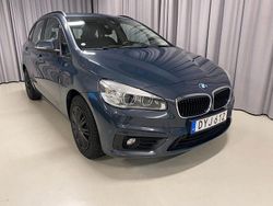 Grå Begagnad 2014 BMW 218 Active Tourer Advantage Minibuss | 139 900 kr (Marknadspris)