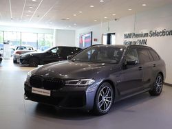 Grå Begagnad 2022 BMW 530e M Sport Kombi | 399 000 kr (Lite dyr)