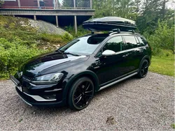 Svart Begagnad 2016 VW Golf Alltrack Kombi | 159 000 kr (Marknadspris)