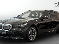 Svart (black) Begagnad 2025 BMW 520 M Sport Kombi | 595 700 kr (Dyr)