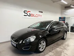 Svart Begagnad 2012 Volvo V60 Summum Kombi | 74 900 kr (Superpris)