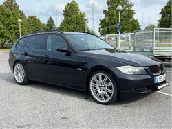 Svart Begagnad 2008 BMW 320 Kombi | 54 900 kr (Marknadspris)