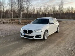 Vit Begagnad 2016 BMW 120 M Sport Halvkombi | 179 000 kr (Marknadspris)