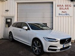 Vit Begagnad 2018 Volvo V90 CC Pro Kombi | 379 000 kr (Lite dyr)