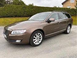 Brun Begagnad 2015 Volvo V70 Momentum Kombi | 129 000 kr (Marknadspris)