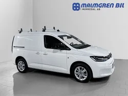 Vit Begagnad 2021 VW Caddy Active Minibuss | 348 750 kr (Dyr)