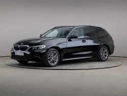 Svart Begagnad 2020 BMW 330e Sport Line Kombi | 305 000 kr (Marknadspris)