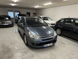 Mörkgrå Begagnad 2007 Citroën C4 Halvkombi | 29 900 kr (Marknadspris)