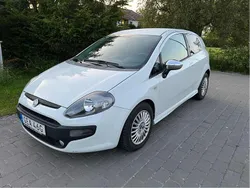 Vit Begagnad 2010 Fiat Punto Evo Sport Halvkombi | 25 000 kr