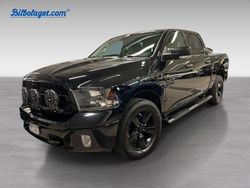 Svart Begagnad 2022 RAM 1500 Pickup | 609 000 kr