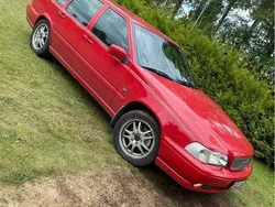 Röd Begagnad 2000 Volvo S70 Sedan | 22 000 kr (Marknadspris)