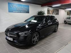 Svart Begagnad 2022 Mercedes C300e AMG line Kombi | 398 000 kr (Marknadspris)