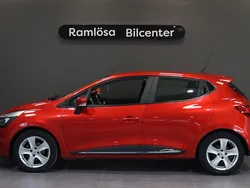 Röd Begagnad 2015 Renault Clio IV Halvkombi | 59 900 kr (Marknadspris)